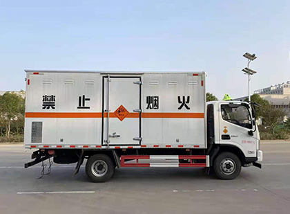 振安爆破器材运输车